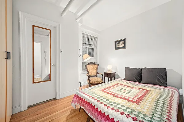 Sold by Compass | media 4