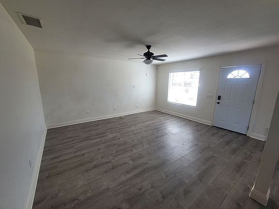 5th image of 35054 Beech Ave