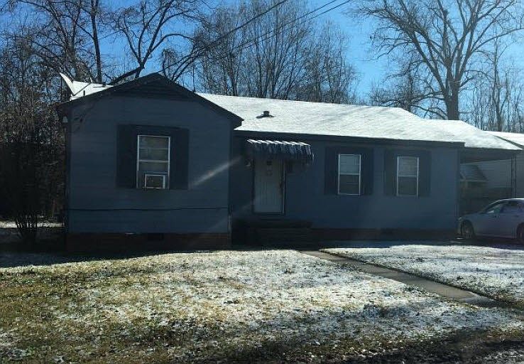 2nd image of 360 Dobson Ave