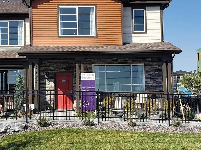 21141 E 60th Ave — Photo 1
