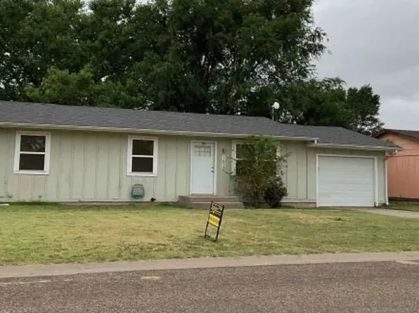 1610 N Countryside Dr, Liberal, KS 67901