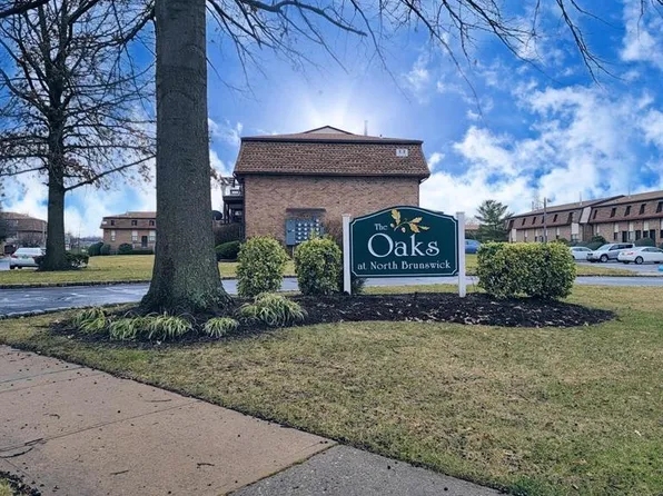 412 N Oaks Blvd, North Brunswick, NJ 08902