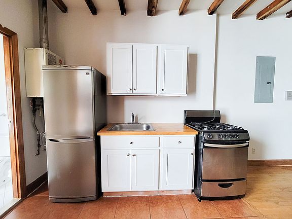 4th image of 2246 1st Ave APT 4