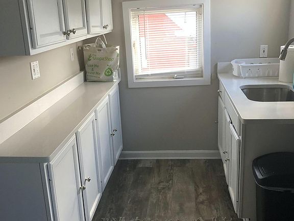 3rd image of 44 Edison Park APT 3