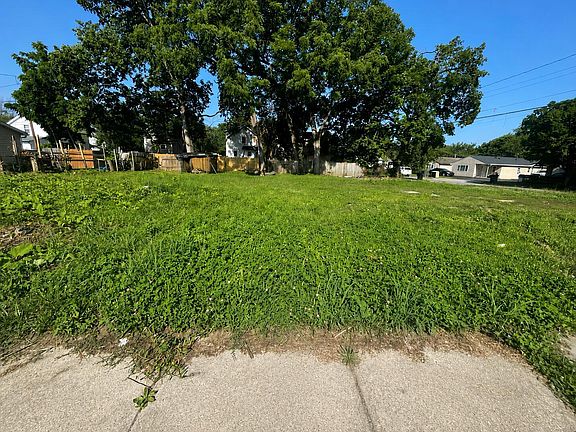5th image of 1989 Doren Ave