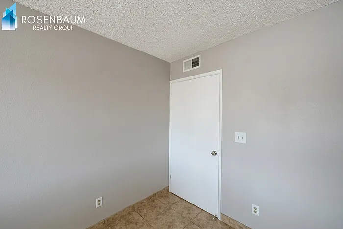 410 E 9th Ave #20 — Photo 11