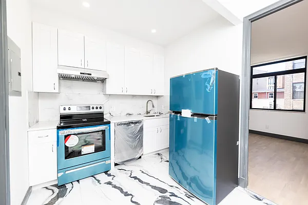 Rented by Oxford Property Group | media 8