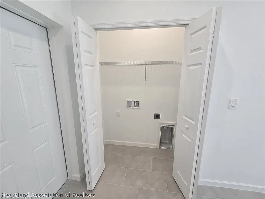 2 bed, 2.0 bath, 832 sqft, $1,500 — Photo 3