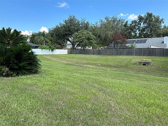 2nd image of 1702 Newland Pl
