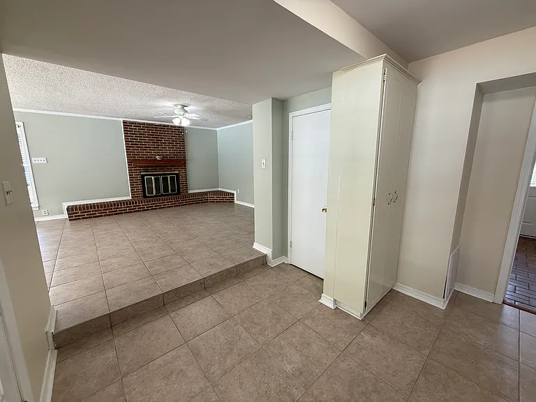 3512 Shadowwood Ct — Photo 6