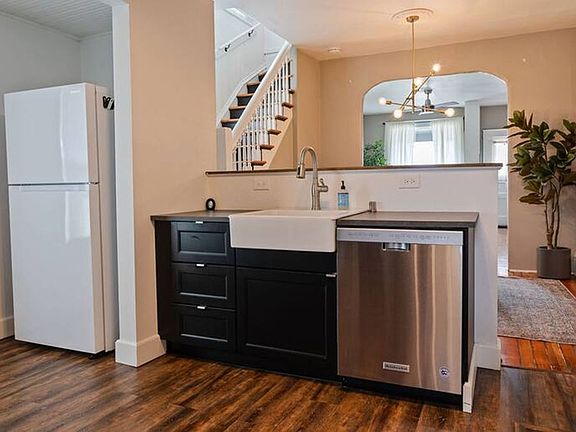 5th image of 1510 W College Ave #1510