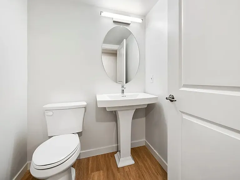 1241 Laurel Ln — Photo 13