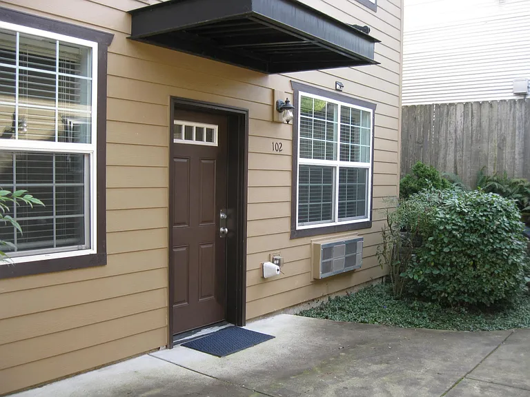 2849 NE M L King Blvd #102 — Photo 2