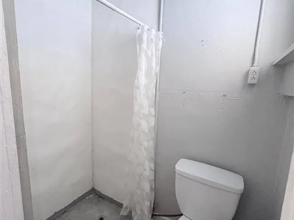 South Port Flats - SP, 2921 S Port Ave Space 6, Corpus Christi, TX 78405