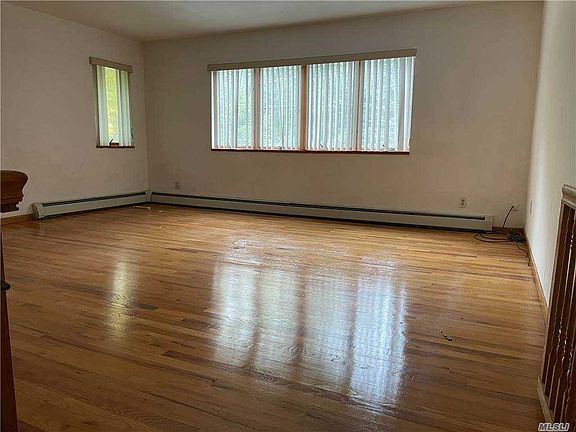 4th image of 1350 Seawood Dr