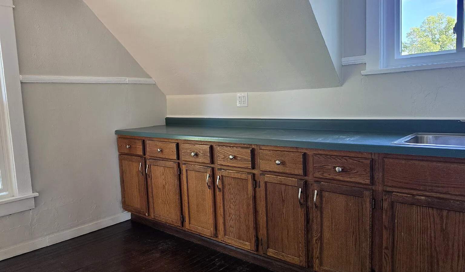 2 bed, 1.0 bath, 757 sqft, $850 — Photo 4