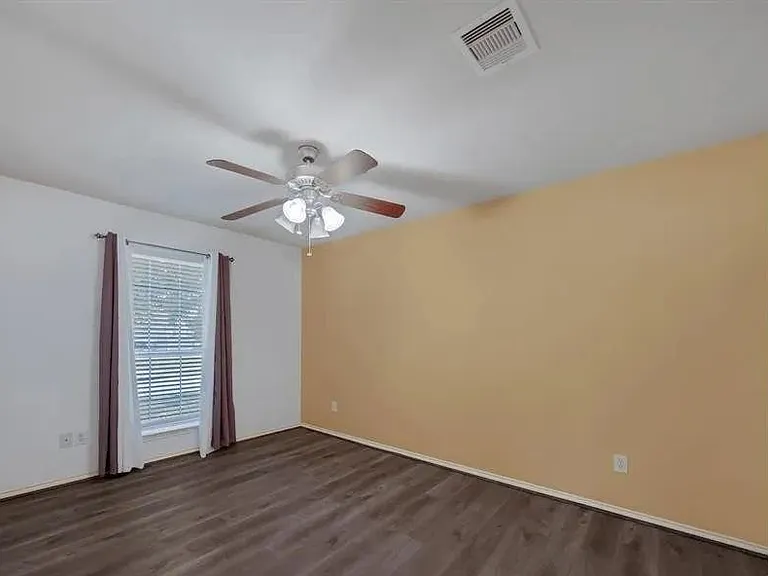 2507 Rustic Trail Ln — Photo 13