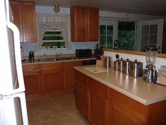 3rd image of 180 Dreamhill Dr