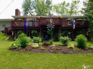 567 Rolling Meadows Dr, Hudson, MI 49247