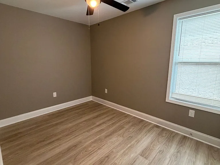 413 & 415 East Blvd — Photo 7