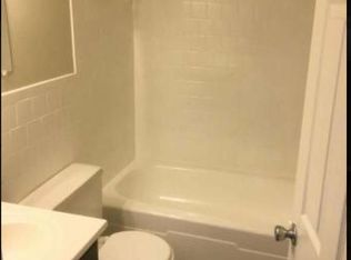 15 Royal Ann Ct, Rosedale, MD 21237