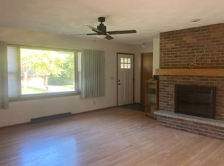 424 S Elizabeth St, Whitewater, WI 53190