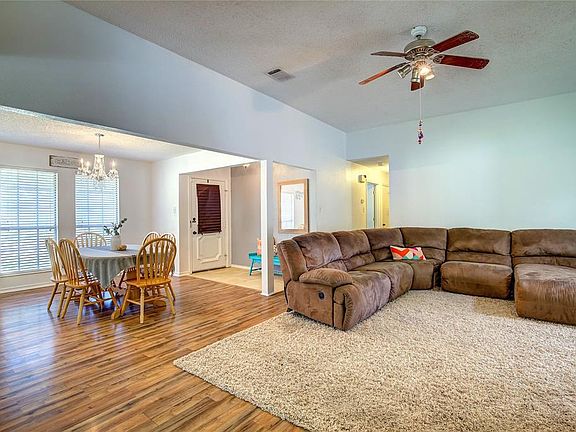4th image of 1004 Brownfield Dr
