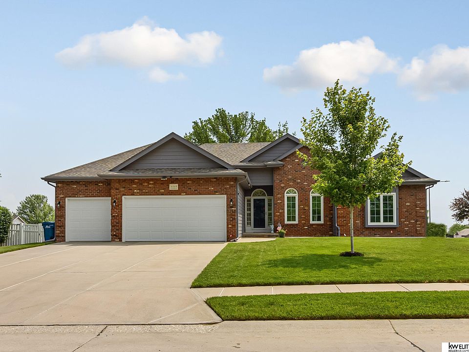 1st image of 1113 Macarthur Dr