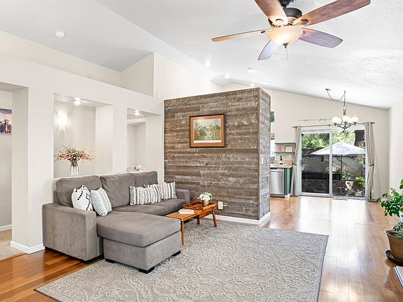 3rd image of 395 Bald Eagle Drive