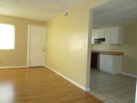 3rd image of 16465 Green Tree Blvd APT 5