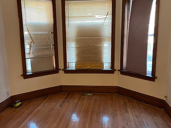5th image of 7022 S Union Ave