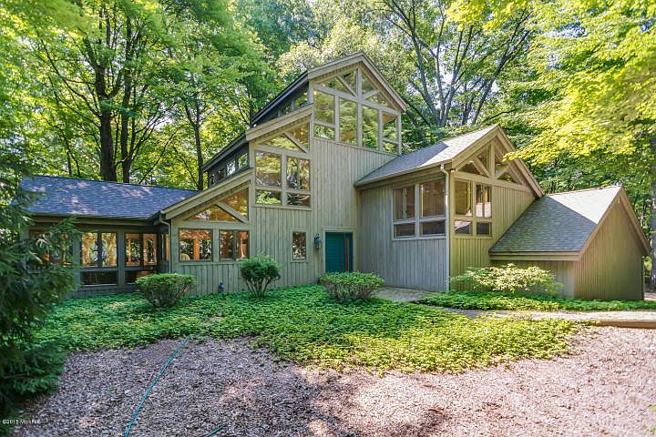 1st image of 16349 Timber Ln