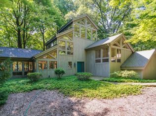 16349 Timber Ln, New Buffalo, MI 49117