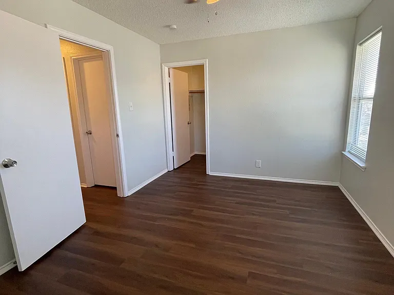 3603 Bremen St #4 — Photo 10