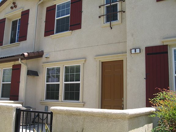 4th image of 26057 Iris Ave Unit B