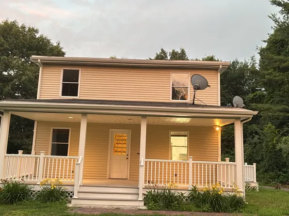 659 Mechanic St Floor 2, Leominster, MA 01453