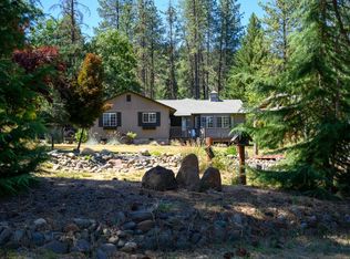 290 Mountain View Dr, Lewiston, CA 96052