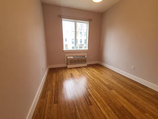 Rented by Cheskel Meisels, LREB | media 10