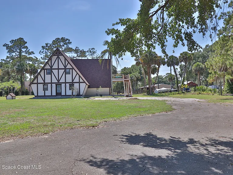 2440 Brandywine Ln — Photo 27