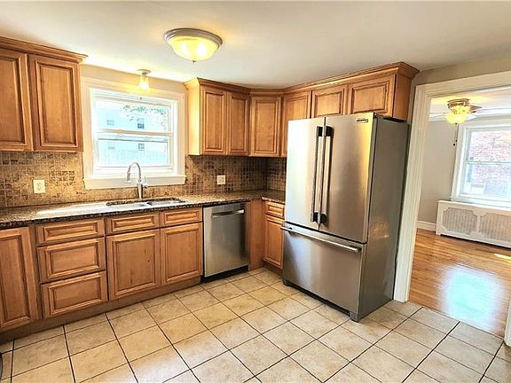 2nd image of 12 Dartmouth Ave