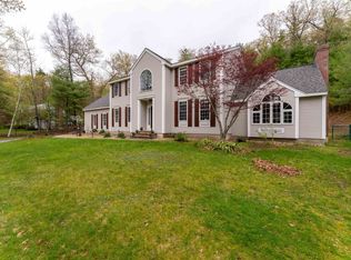 12 Washington Rd, Windham, NH 03087