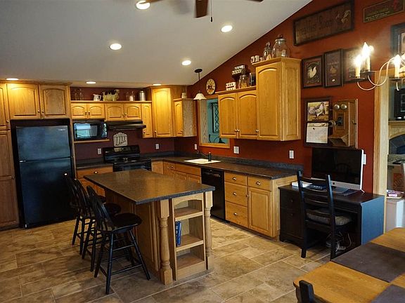 Spacious Kitchen