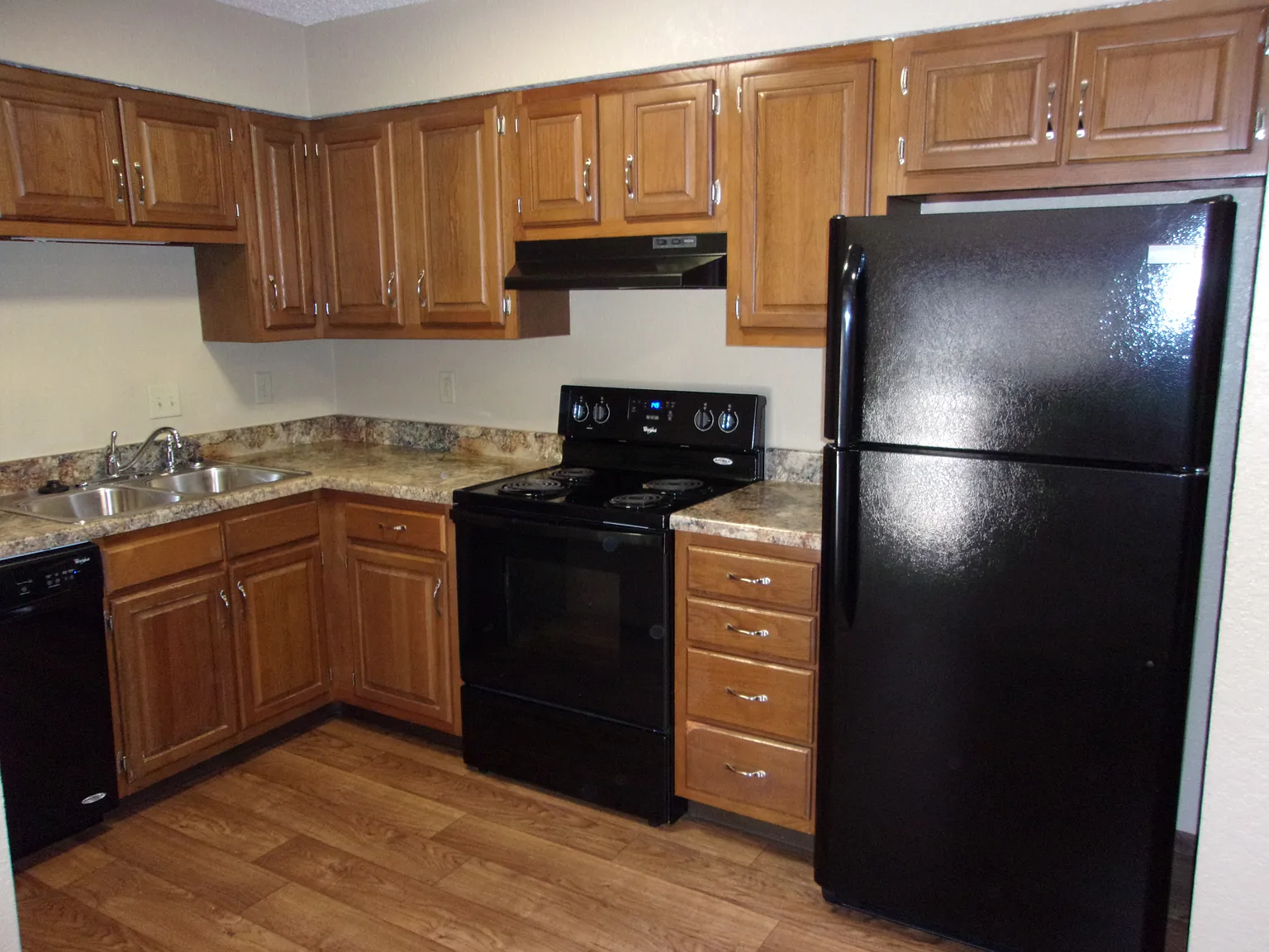 2 bed, $955 — Photo 4