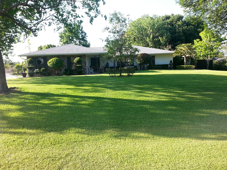 2nd image of 19325 Meadow Ln