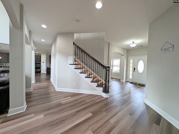 3rd image of 105 Tall Pines Rd