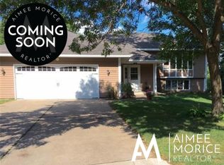6588 Nathan Ln N, Maple Grove, MN 55369