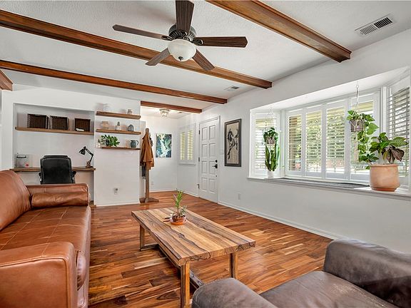 5th image of 2383 N Yorkwood Dr