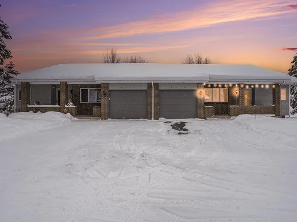 4973 N Valley Dr NE, Grand Rapids, MI 49525