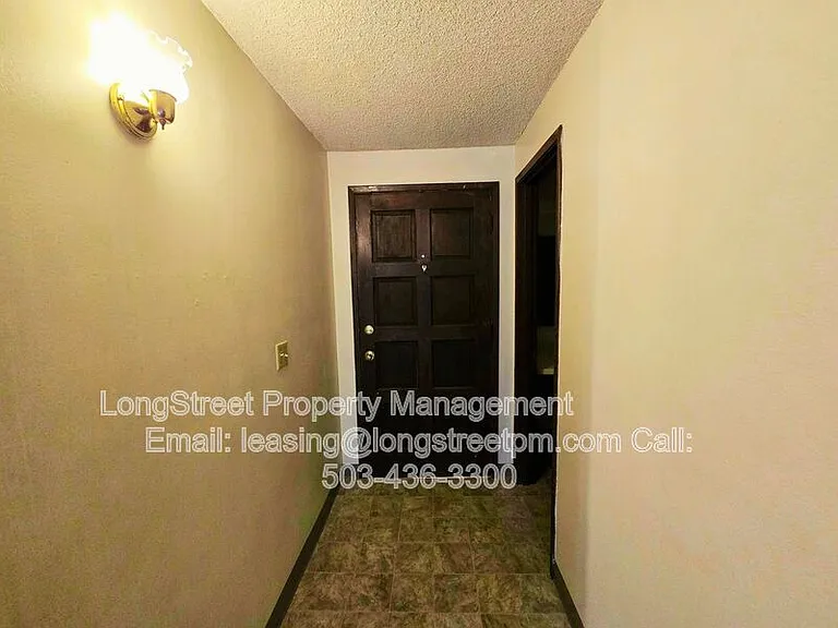 2135 NW Highland Dr #1 — Photo 9