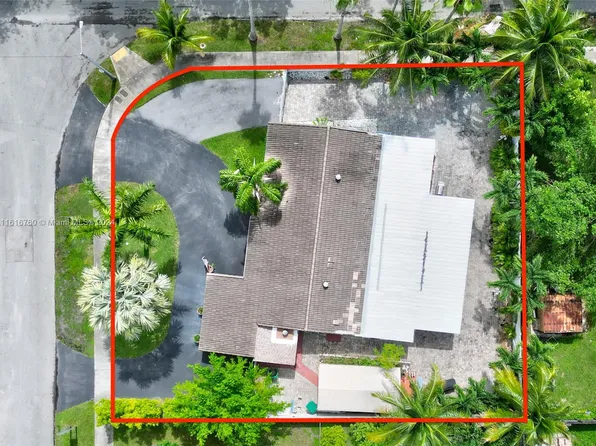 10300 SW 55th St, Miami, FL 33165